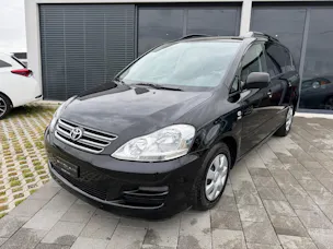 Toyota Avensis Verso 2.0 VVT-i Linea Terra
