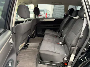 Toyota Avensis Verso 2.0 VVT-i Linea Terra