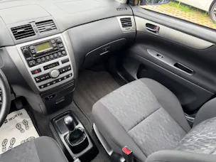 Toyota Avensis Verso 2.0 VVT-i Linea Terra