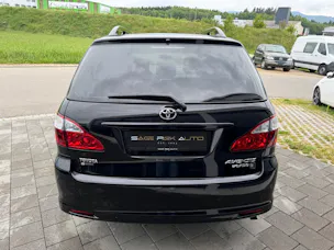 Toyota Avensis Verso 2.0 VVT-i Linea Terra