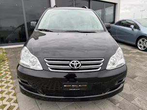 Toyota Avensis Verso 2.0 VVT-i Linea Terra
