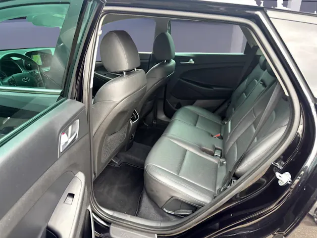 Hyundai TUCSON 1.6 T-GDi Amplia 4WD