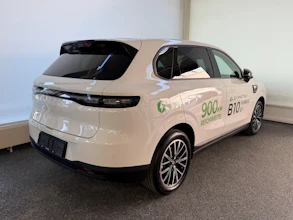 https://vehicle.imgix.net/4303182/ae1d2592-adbd-490e-84c3-906684d4d7b4.jpg