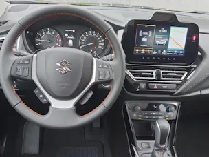 Suzuki S-Cross 1.4 T Black Edition Top Hybrid 4x4