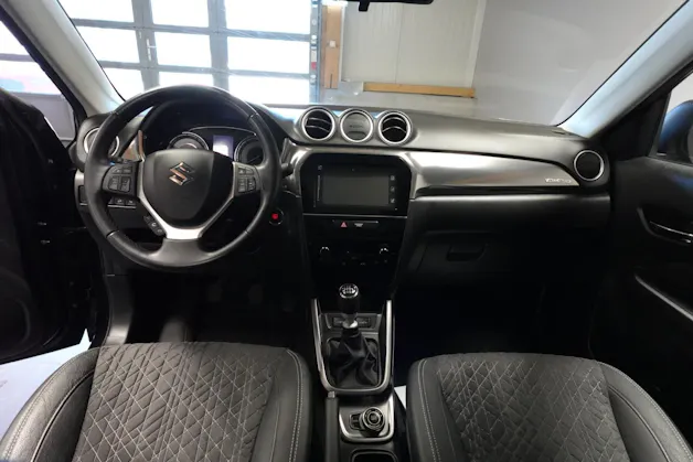 Suzuki S-Cross 1.4 T Compact Top Hybrid 4x4