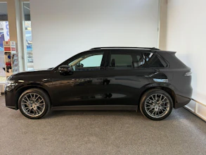 https://vehicle.imgix.net/4303226/25983665-1acc-4665-8531-5161d79dfaa1.jpg