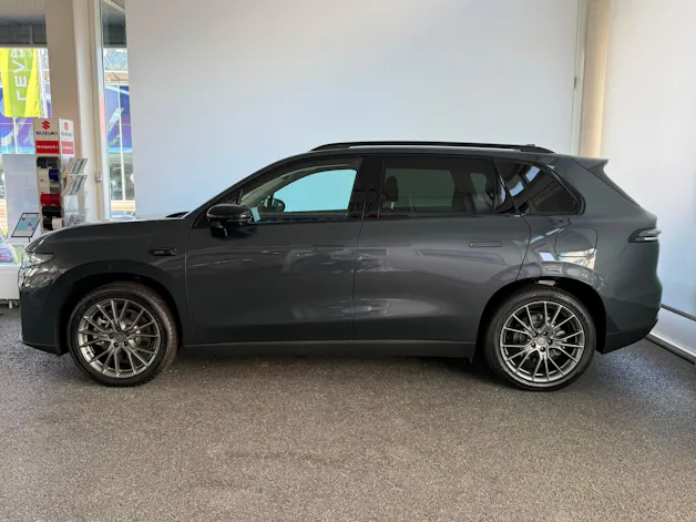 Leapmotor C10 EV AWD