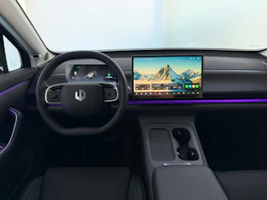 https://vehicle.imgix.net/4303232/1572736b-652e-44d3-89cb-ee118e590b3e.jpg