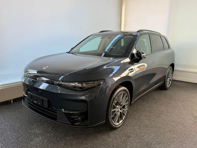 Leapmotor C10 EV AWD