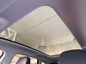 https://vehicle.imgix.net/4303232/54c30716-4295-4624-8bc6-1a5152a25742.jpg
