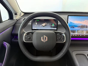 https://vehicle.imgix.net/4303232/f5d98f04-31ba-4119-a8b0-6b1ea2e8182e.jpg