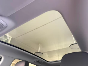 https://vehicle.imgix.net/4303234/2d4f8a9c-651b-4e08-86ad-ab4f4a8f22b7.jpg