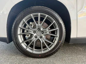 https://vehicle.imgix.net/4303234/fadf45f4-a820-4ede-ba24-928612068e93.jpg