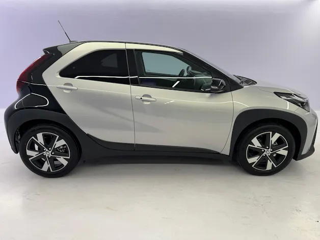 Toyota Aygo X 1.5 VVT-i HSD Trend