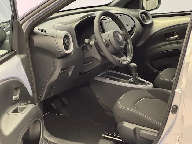 Toyota Aygo X 1.5 VVT-i HSD Trend