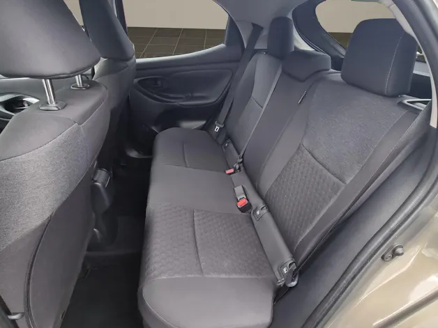 Toyota Yaris 1.5 VVT-i HSD Trend