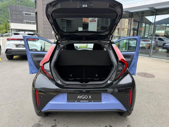 Fahrzeugbild 6 Fahrzeugbild 6
