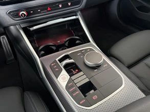 https://vehicle.imgix.net/4303331/0eb7bab8-8490-4f68-9104-15218fbcacad.jpg