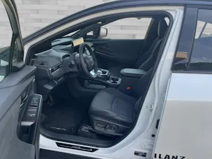 Toyota C-HR+ Premium AWD