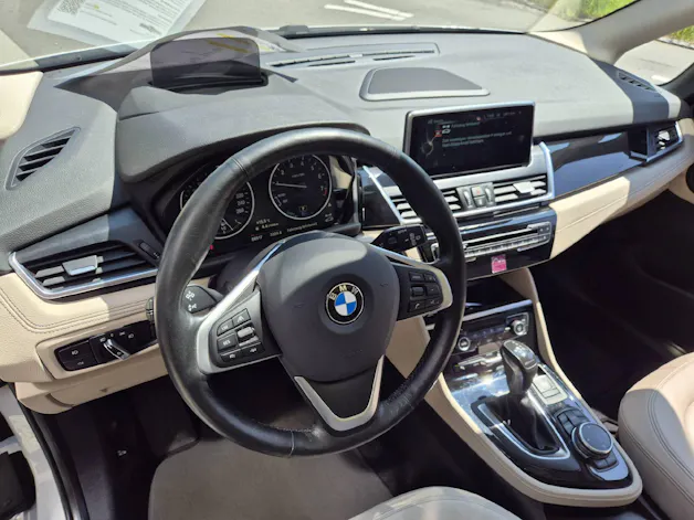 BMW 225xe Active Tourer Luxury Line