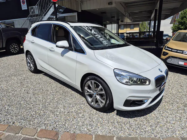 BMW 225xe Active Tourer Luxury Line