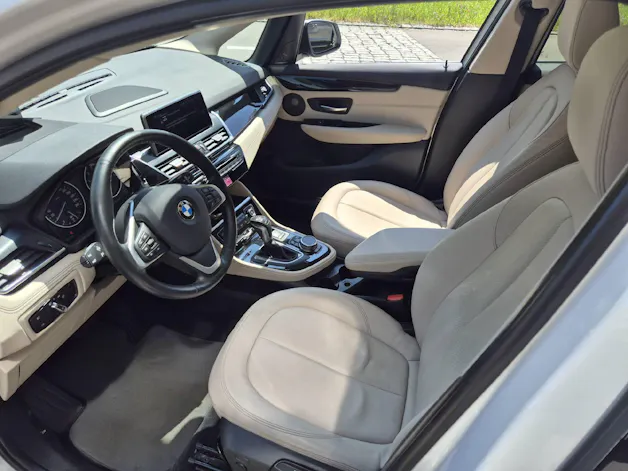 BMW 225xe Active Tourer Luxury Line