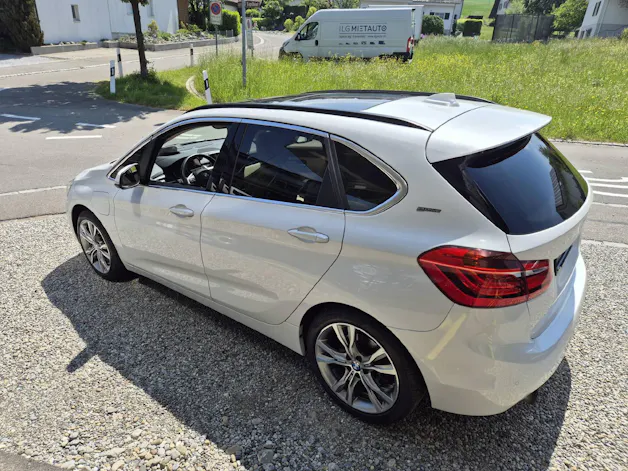 BMW 225xe Active Tourer Luxury Line