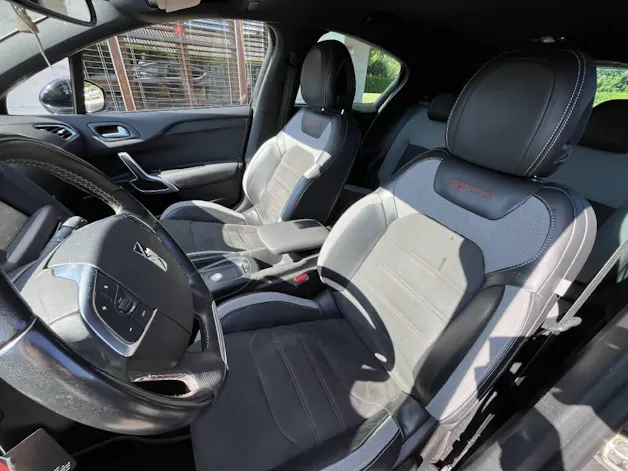 DS Automobiles 4 1.6 BlueHDi Performance Line