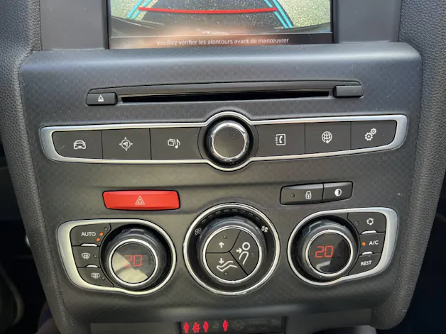 DS Automobiles 4 1.6 BlueHDi Performance Line