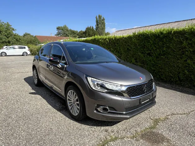 DS Automobiles 4 1.6 BlueHDi Performance Line