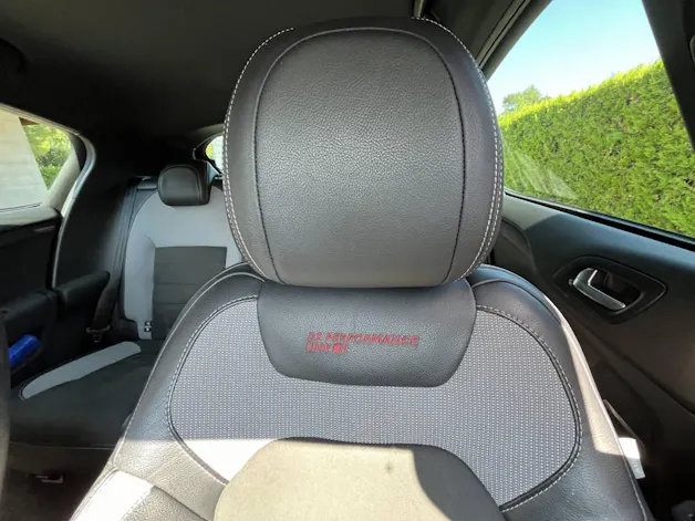 DS Automobiles 4 1.6 BlueHDi Performance Line