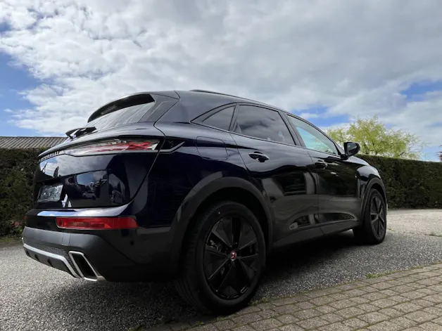 DS Automobiles 7 1.6 E-Tense Ligne Noire 4x4
