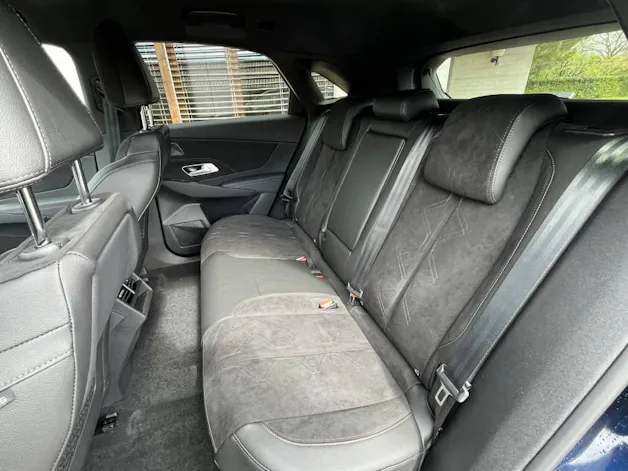 DS Automobiles 7 1.6 E-Tense Ligne Noire 4x4