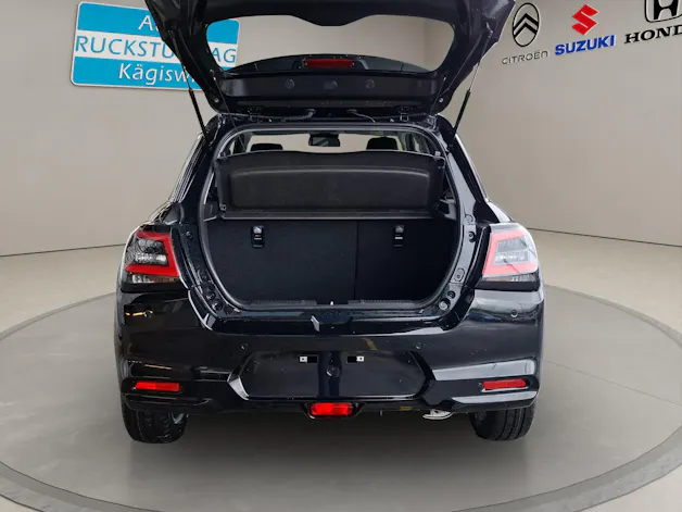 Suzuki Swift 1.2 Sakura Top Hybrid 4x4
