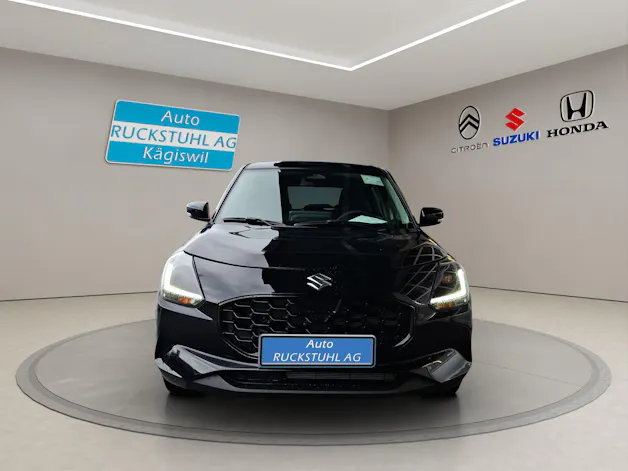 Suzuki Swift 1.2 Sakura Top Hybrid 4x4