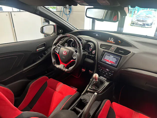 Honda Civic 2.0i-VTEC Type R