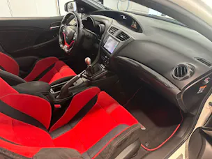 Honda Civic 2.0i-VTEC Type R