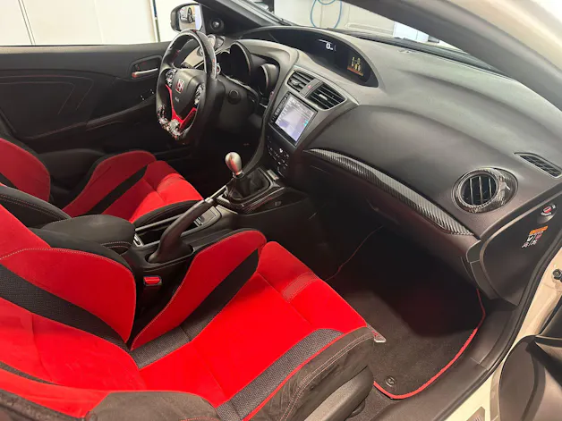 Honda Civic 2.0i-VTEC Type R