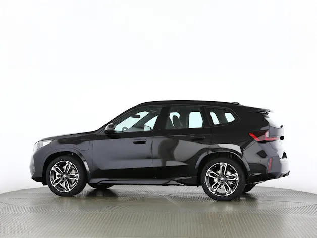 BMW X1 30e xDrive paddles
