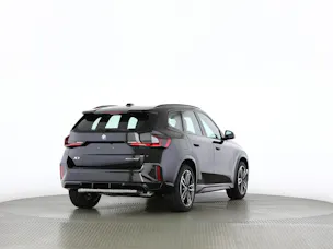 BMW X1 30e xDrive paddles