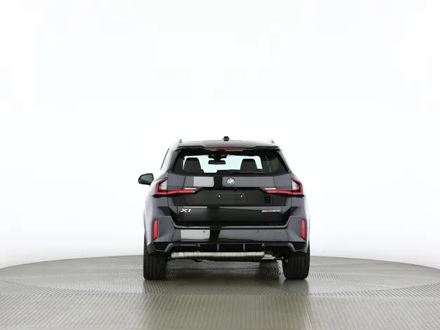 BMW X1 30e xDrive paddles