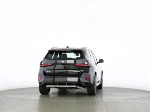 BMW X1 30e xDrive paddles