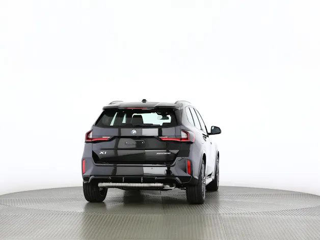 BMW X1 30e xDrive paddles