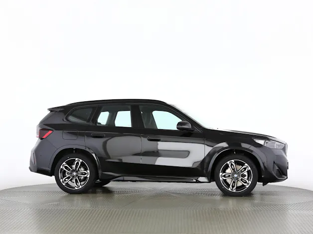 BMW X1 30e xDrive paddles