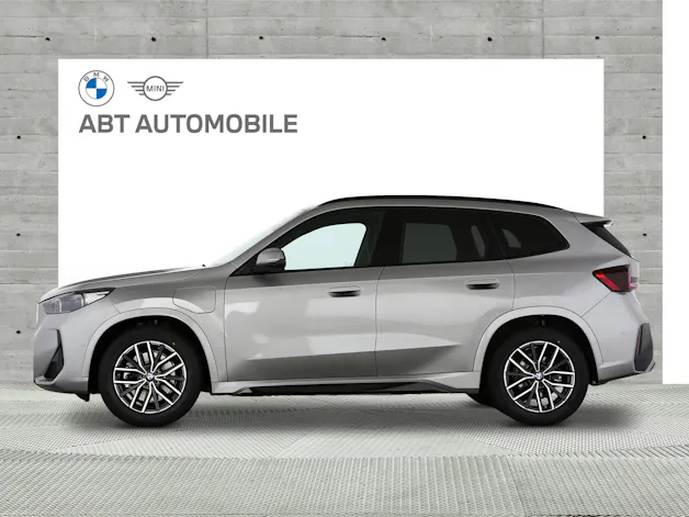BMW X1 30e xDrive paddles