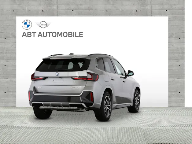 BMW X1 30e xDrive paddles