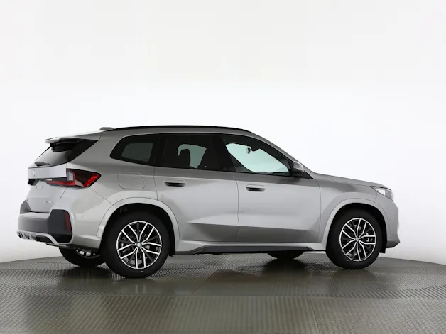 BMW X1 30e xDrive paddles