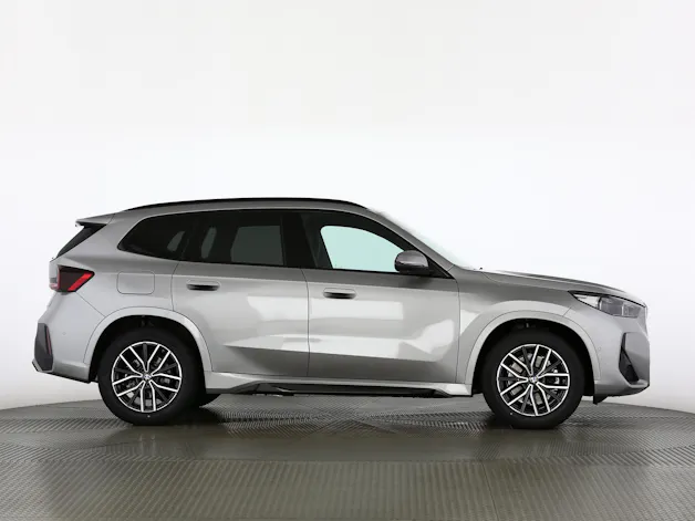 BMW X1 30e xDrive paddles