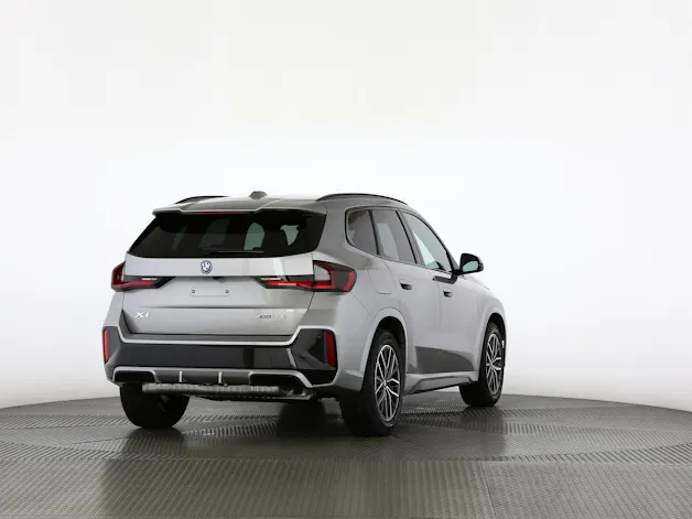 BMW X1 30e xDrive paddles