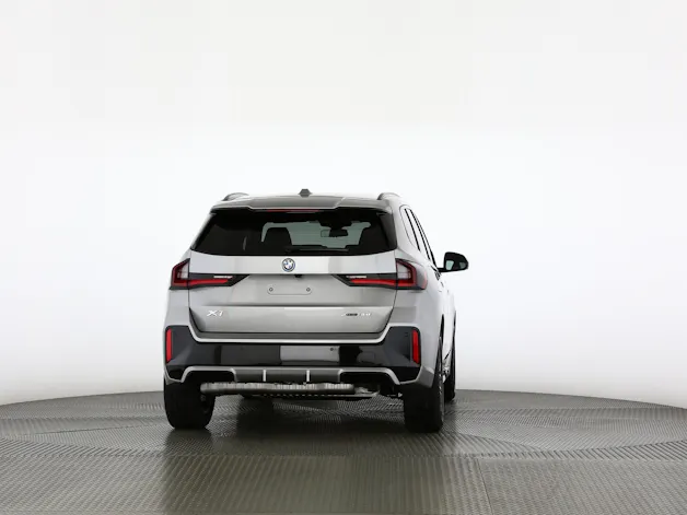 BMW X1 30e xDrive paddles